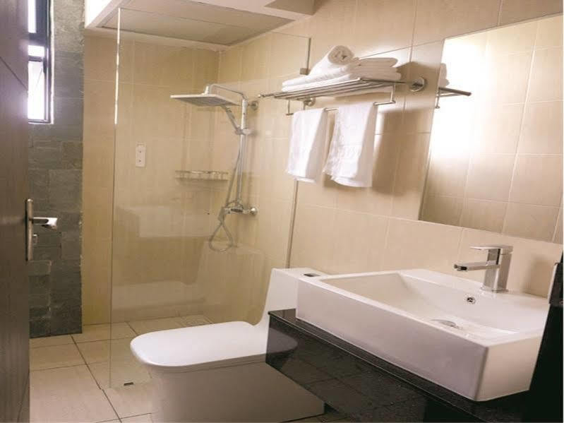 Tribeca Suites 古晋 外观 照片
