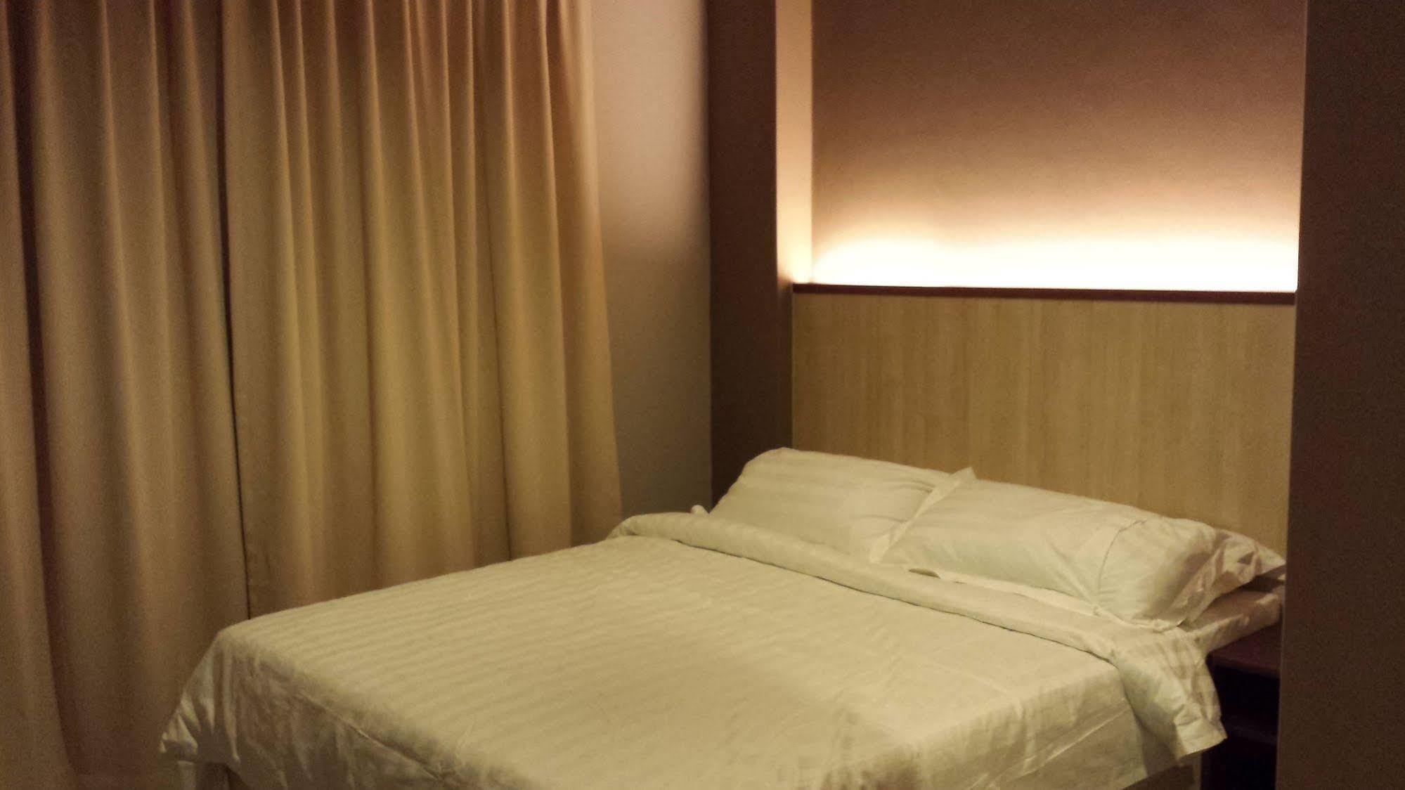 Tribeca Suites 古晋 外观 照片