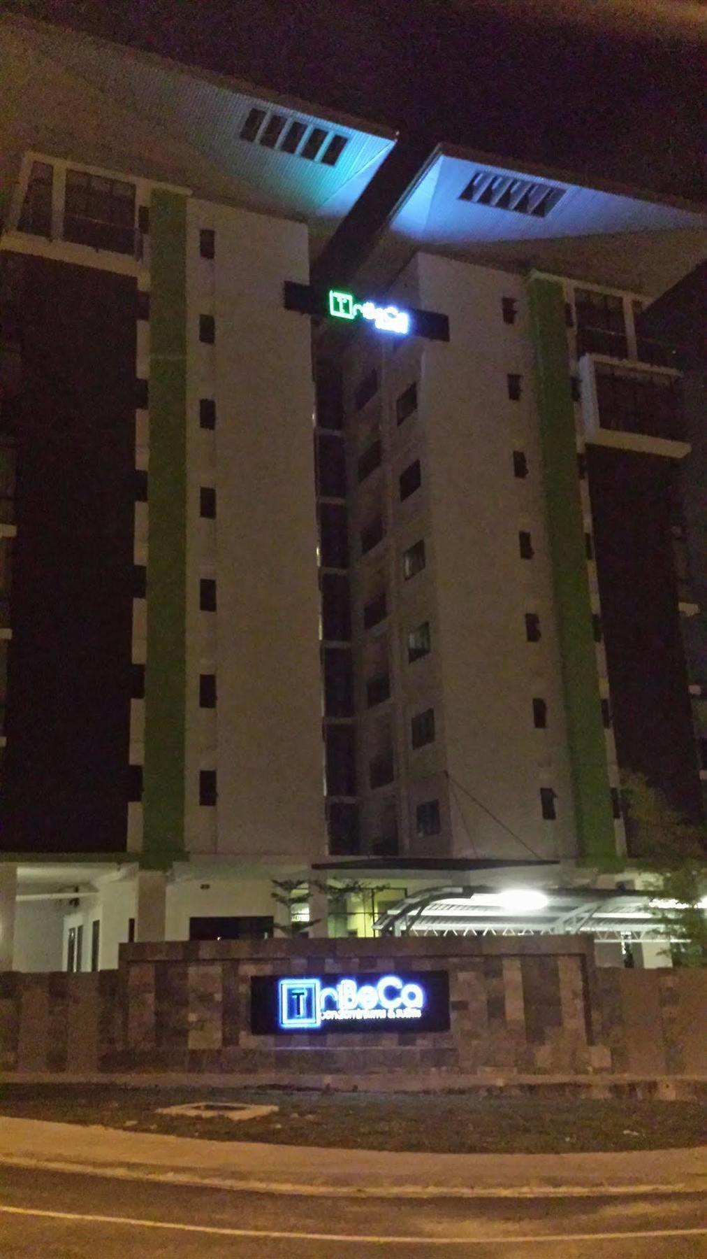 Tribeca Suites 古晋 外观 照片